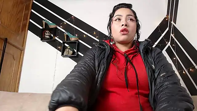 lola warner online show from 25, 9, 2025
