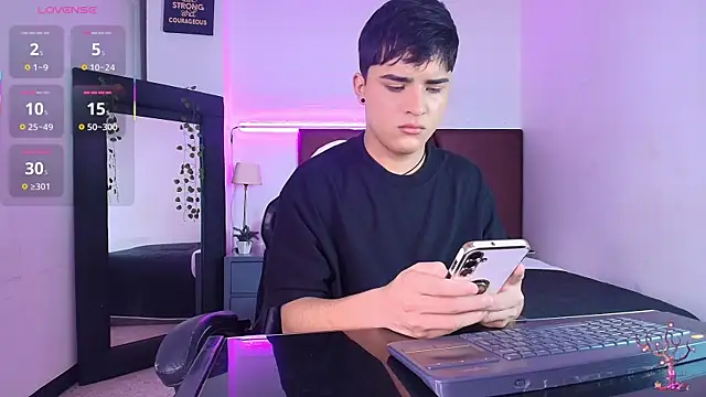 Lucass love online show from 18, 10, 2025