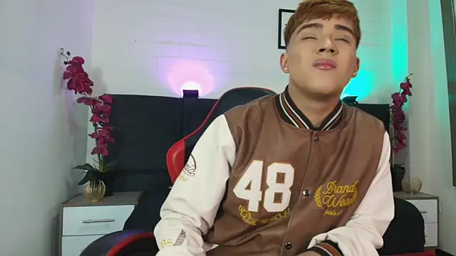Lucass love online show from 10, 6, 2026