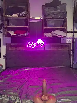 Shy Ivy online show from 14, 9, 2025