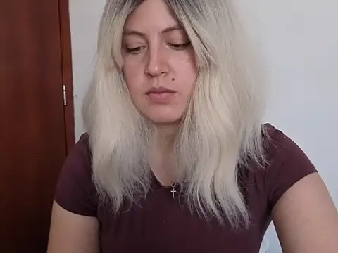 francescaasmith online show from 22, 4, 2026