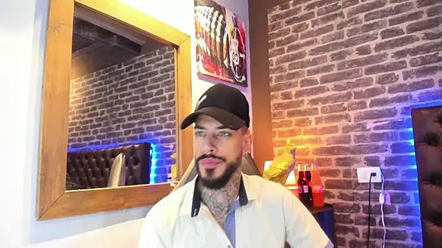 Snapshot of VinzenzRizzo chatting on 24, 9, 2025 VinzenzRizzo online show from 24, 9, 2025
