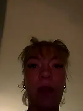 maj0lie online show from 4, 10, 2025