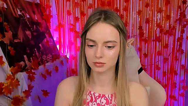 Snapshot of JuliaBrewwer chatting on 30, 10, 2025 JuliaBrewwer online show from 30, 10, 2025