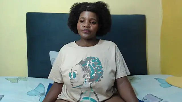 Snapshot of ChubbyBitch26 chatting on 6, 2, 2026 ChubbyBitch26 online show from 6, 2, 2026