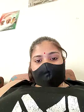 Snapshot of MISS_RIYA14 chatting on 10, 9, 2025 MISS RIYA14 online show from 10, 9, 2025
