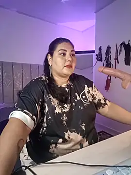 Snapshot of AndreaKinky chatting on 30, 9, 2025 AndreaKinky online show from 30, 9, 2025