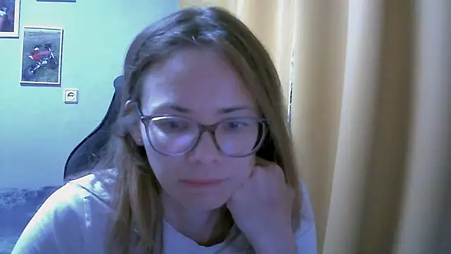 Snapshot of SEA_Dream chatting on 6, 10, 2025 SEA Dream online show from 6, 10, 2025