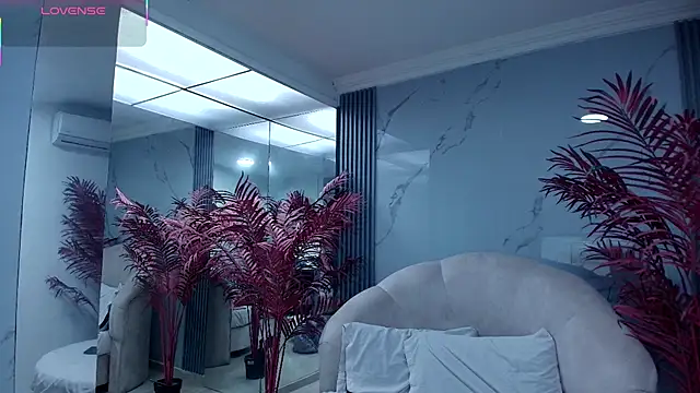 MayaBaker online show from 12, 9, 2025