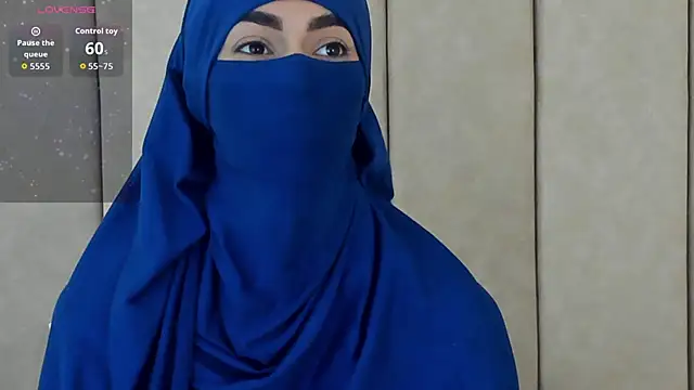 Snapshot of _Zahiira_ chatting on 13, 10, 2025 Zahiira online show from 13, 10, 2025