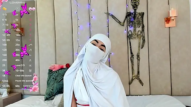 Snapshot of _Zahiira_ chatting on 31, 10, 2025 Zahiira online show from 31, 10, 2025