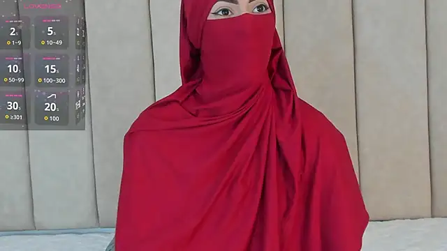 Snapshot of _Zahiira_ chatting on 8, 11, 2025 Zahiira online show from 8, 11, 2025