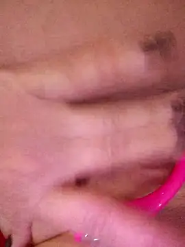 Snapshot of BigAssMom_ chatting on 19, 11, 2025 BigAssMom online show from 19, 11, 2025