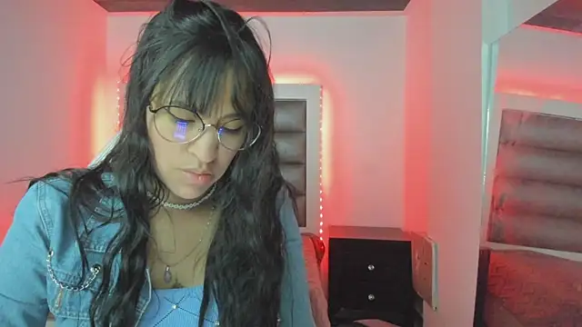 Andrea brunnette online show from 4, 11, 2025