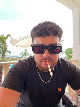 Snapshot of MrSavagexx chatting on 16, 4, 2026 MrSavagexx online show from 16, 4, 2026