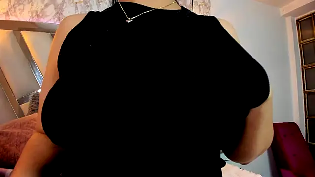 Aisha poweer online show from 20, 10, 2025