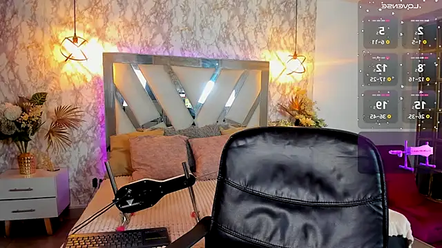 Aisha poweer online show from 11, 11, 2025