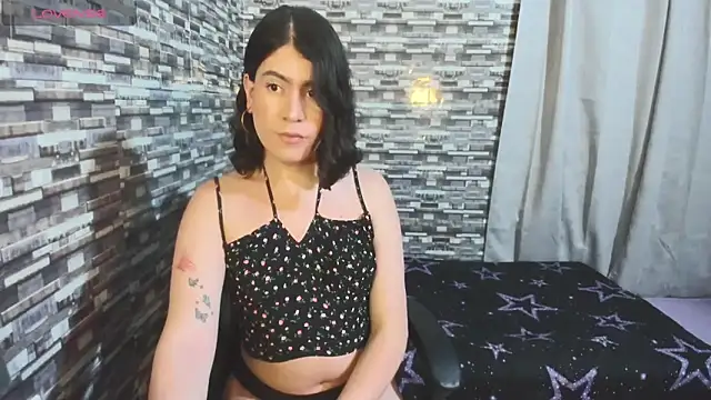 xxxEmmaxx online show from 8, 4, 2026