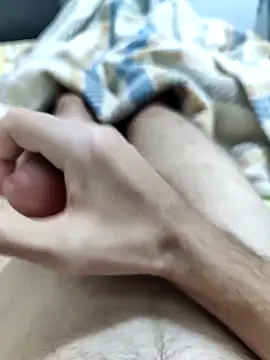 emrekzlk52 online show from 17, 10, 2025