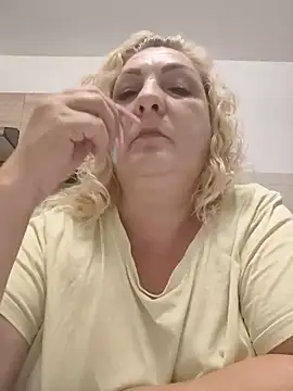 Snapshot of clarabbw47 chatting on 8, 6, 2026 clarabbw47 online show from 8, 6, 2026