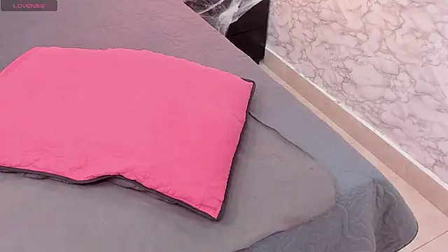 SASHA BROWNIE   online show from 20, 10, 2025