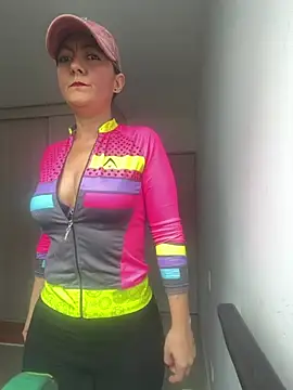 Snapshot of Tinymilf_ chatting on 27, 6, 2026 Tinymilf online show from 27, 6, 2026