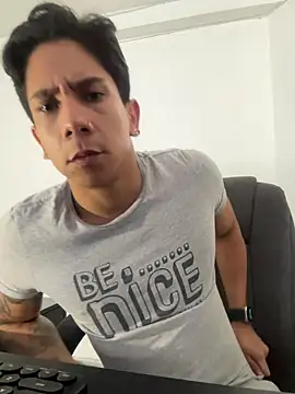 Snapshot of j_deex chatting on 12, 10, 2025 j deex online show from 12, 10, 2025