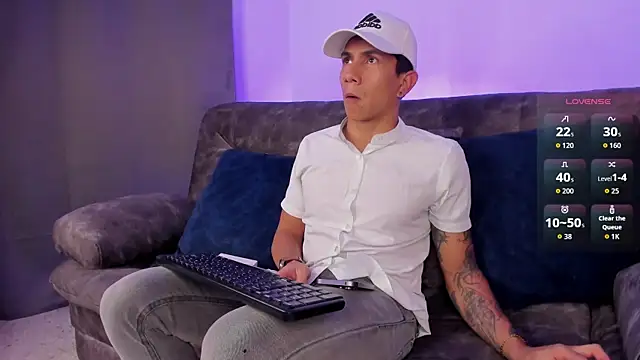 Snapshot of j_deex chatting on 20, 11, 2025 j deex online show from 20, 11, 2025