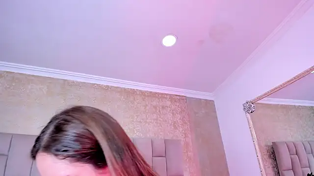 Snapshot of cloesummerr_ chatting on 26, 9, 2025 cloesummerr online show from 26, 9, 2025