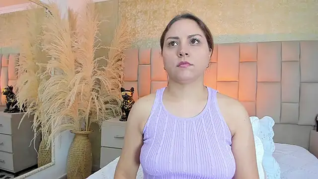 cloesummerr  online show from 5, 12, 2025