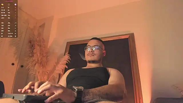 Snapshot of JamesCarter77 chatting on 8, 5, 2026 JamesCarter77 online show from 8, 5, 2026
