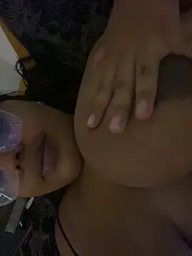 Snapshot of cariocasafada chatting on 5, 11, 2025 cariocasafada online show from 5, 11, 2025