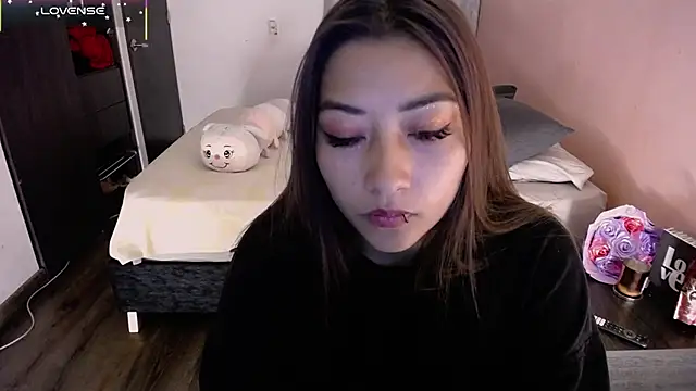 Snapshot of Mia_1120 chatting on 5, 8, 2026 Mia 1120 online show from 5, 8, 2026