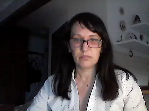 Elena48324 online show from 24, 4, 2026