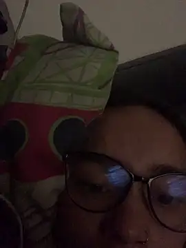 Snapshot of Dafne_Mel chatting on 12, 9, 2025 Dafne Mel online show from 12, 9, 2025