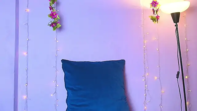 Dafne Mel online show from 17, 11, 2025