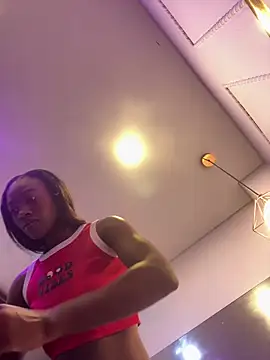 Skylar Smith  online show from 19, 3, 2026