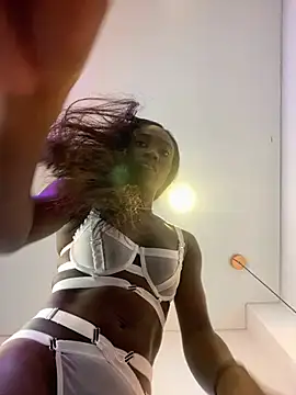 Skylar Smith  online show from 31, 3, 2026