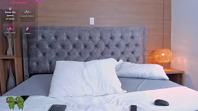 01 ashley online show from 25, 3, 2026