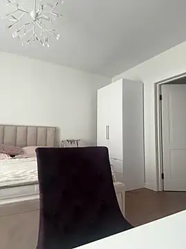 AmandaStoun online show from 12, 4, 2026