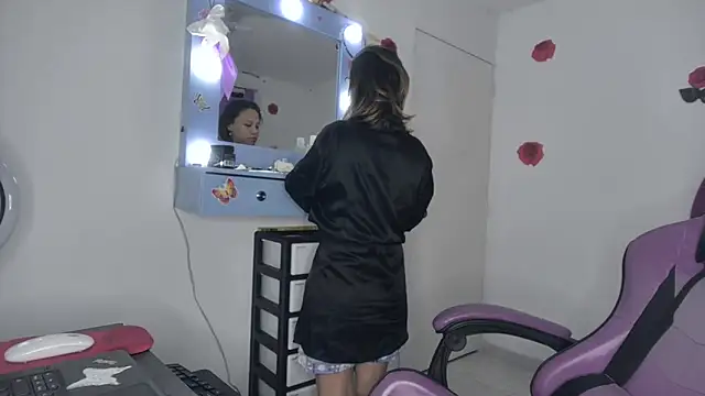 Snapshot of soffy_rosses chatting on 25, 3, 2026 soffy rosses online show from 25, 3, 2026