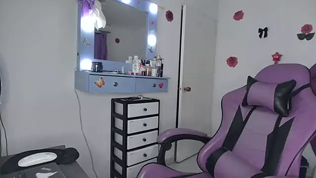 soffy rosses online show from 3, 6, 2026