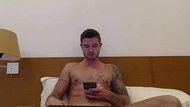 aleks hot1234 online show from 17, 4, 2026