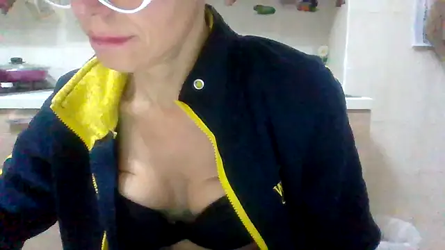 Kelly80 online show from 10, 4, 2026