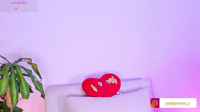 onlyemily  online show from 25, 3, 2026