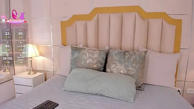 Snapshot of MaddieParker chatting on 7, 10, 2025 MaddieParker online show from 7, 10, 2025