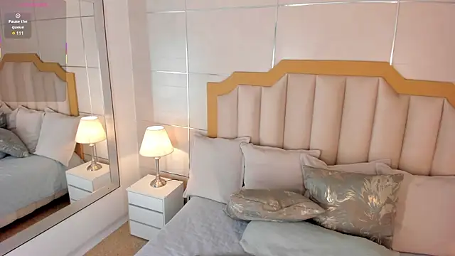 Snapshot of MaddieParker chatting on 19, 10, 2025 MaddieParker online show from 19, 10, 2025