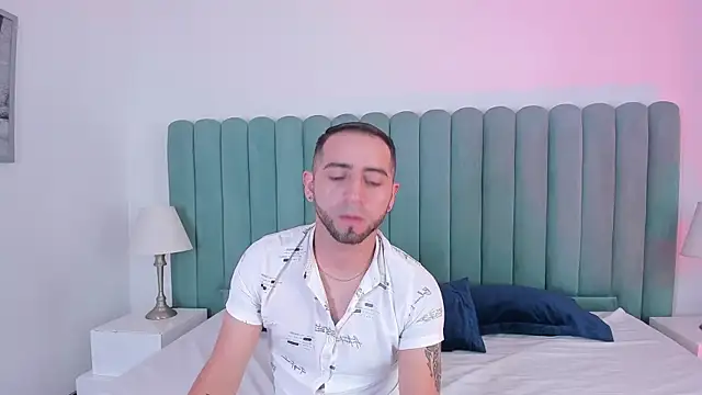 Snapshot of Lushian_ chatting on 26, 9, 2025 Lushian online show from 26, 9, 2025