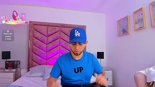 Snapshot of Lushian_ chatting on 2, 10, 2025 Lushian online show from 2, 10, 2025