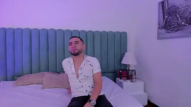 Snapshot of Lushian_ chatting on 22, 10, 2025 Lushian online show from 22, 10, 2025